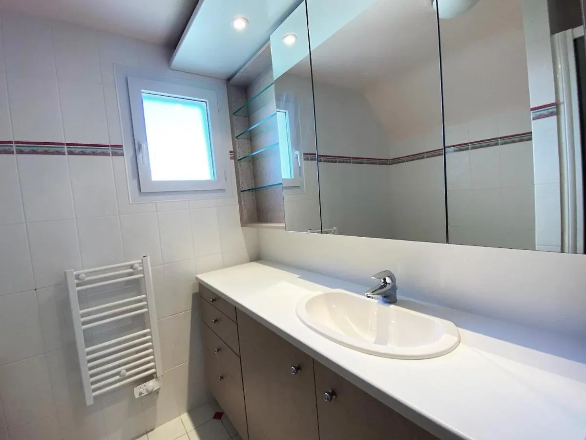 Holiday home Maison Charmante Proches Plages - 9 Pers. - Jardin, Velos, Calme - Arzon - Fr-1-639-22